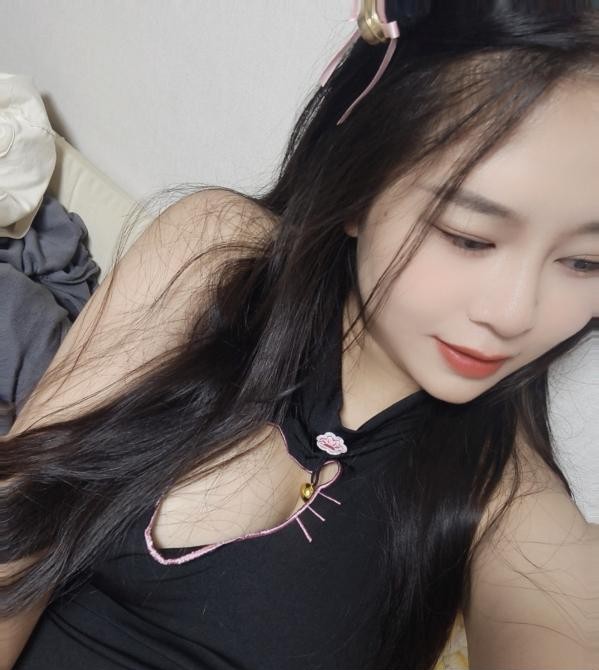 上城肤白美妹