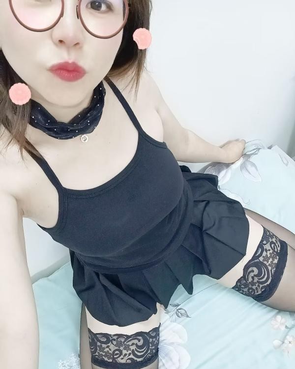骚人妻蜜桃臀