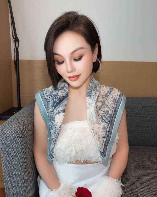 深圳混血美女