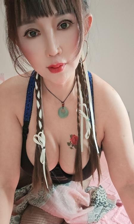 风情翘臀D奶美少妇