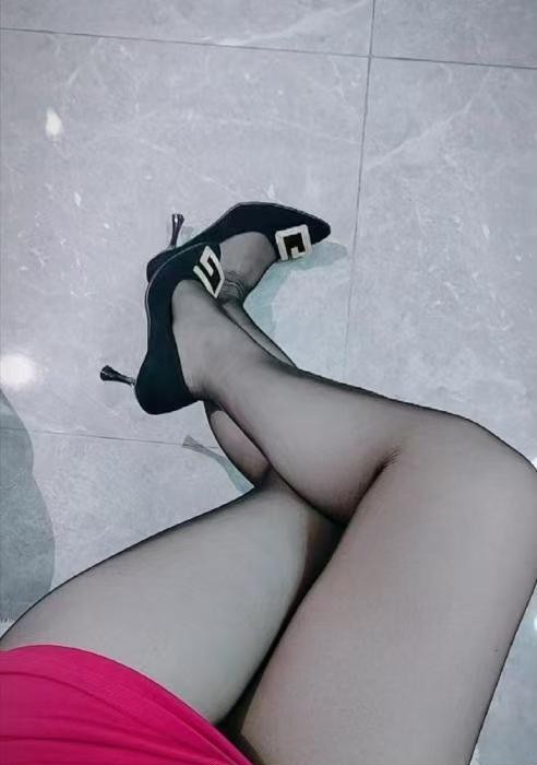 龙首原大胸姐姐
