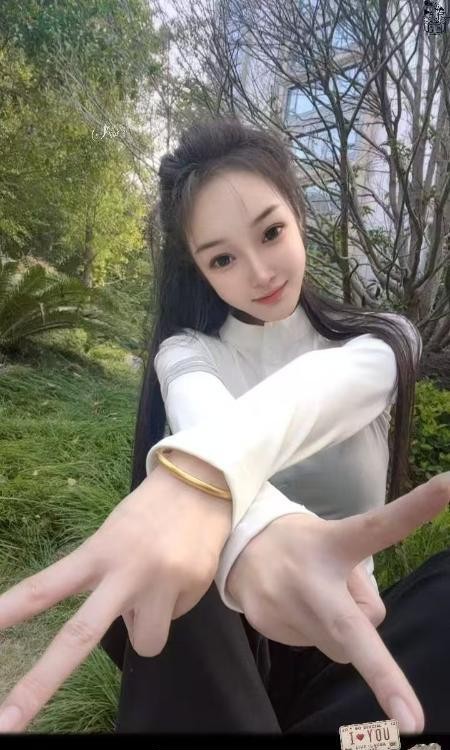 性感制服小璐