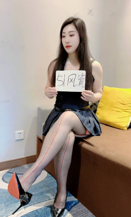 丝足SM肥臀菲菲