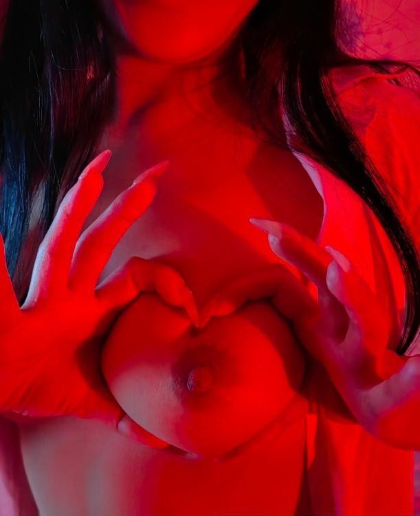 性感大胸御姐