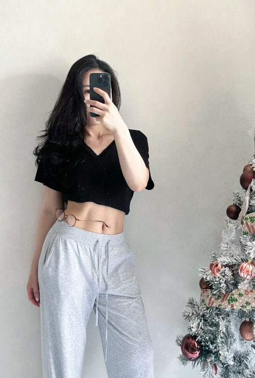 健身腹肌女郎悠悠老师