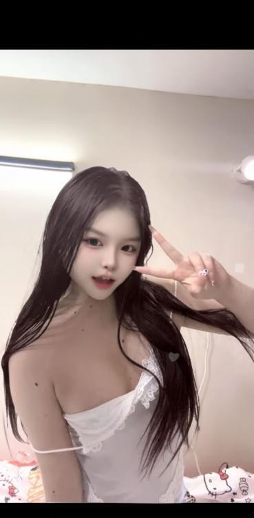 性感翘臀榨汁机