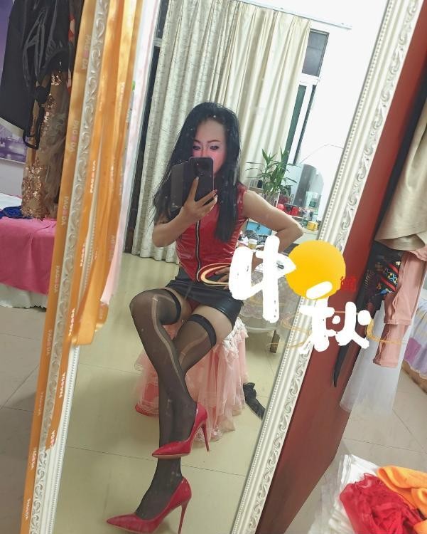 可角色扮演SM骚货
