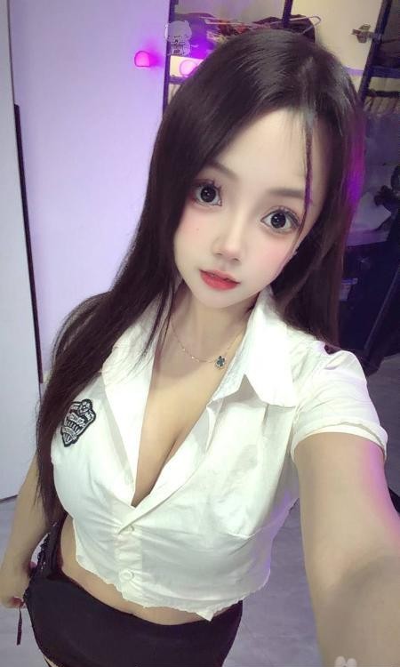 丰满大奶雪儿老师
