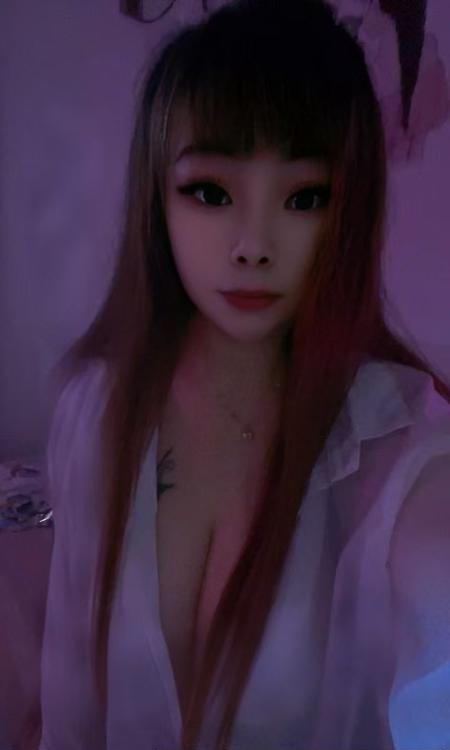 武汉巨乳坦克女