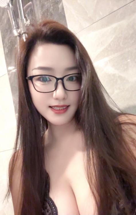 性感熟女悠亚姐姐