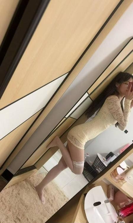 清纯闷骚雪儿