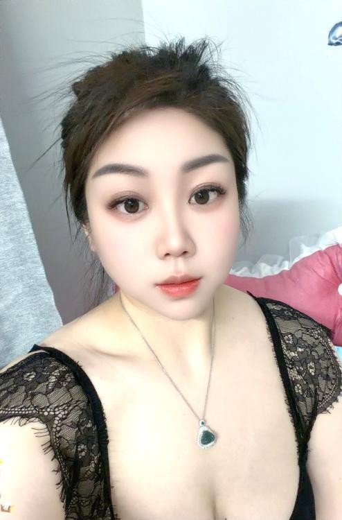 情趣邻家少妇