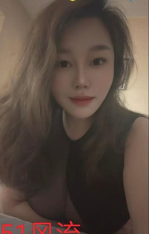 SM莞式大奶美臀少妇