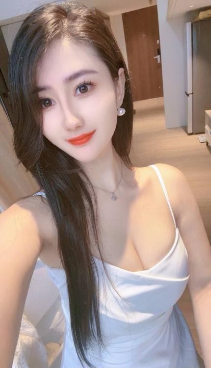 舌吻性感大美美老师