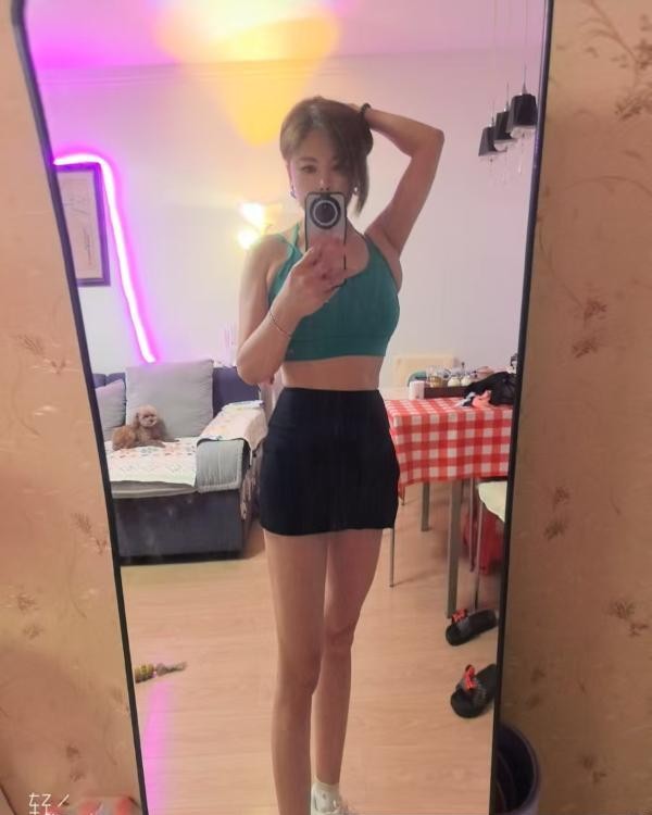 口技绝活大胸少妇