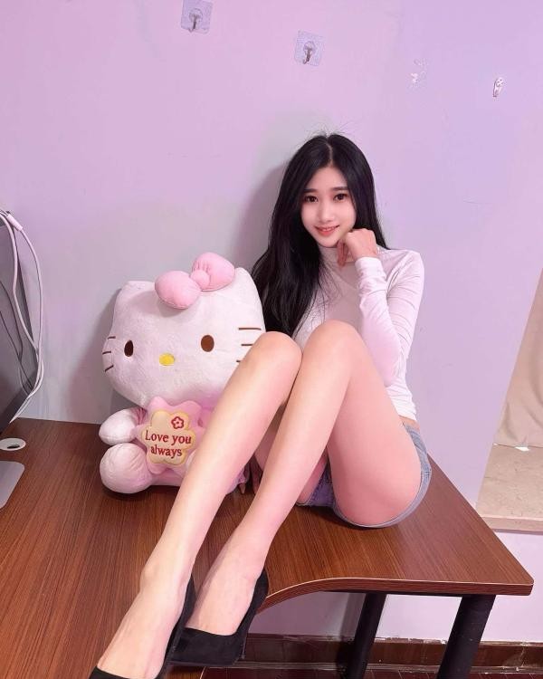 朝阳筷子腿苏苏