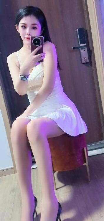 武侯大长腿御姐