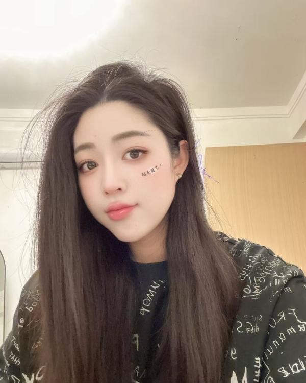 丰满身材好御姐