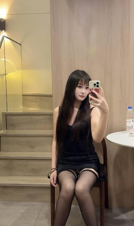 大奶御姐玲玲来袭
