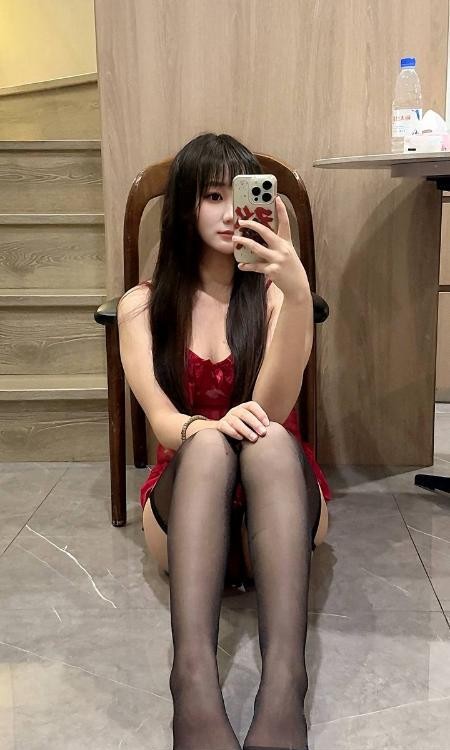 大奶御姐玲玲来袭