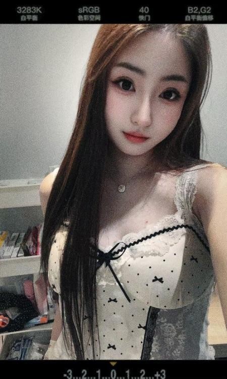 叶子在上城可舌吻
