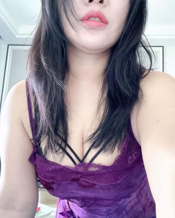 滨江人妻老板娘