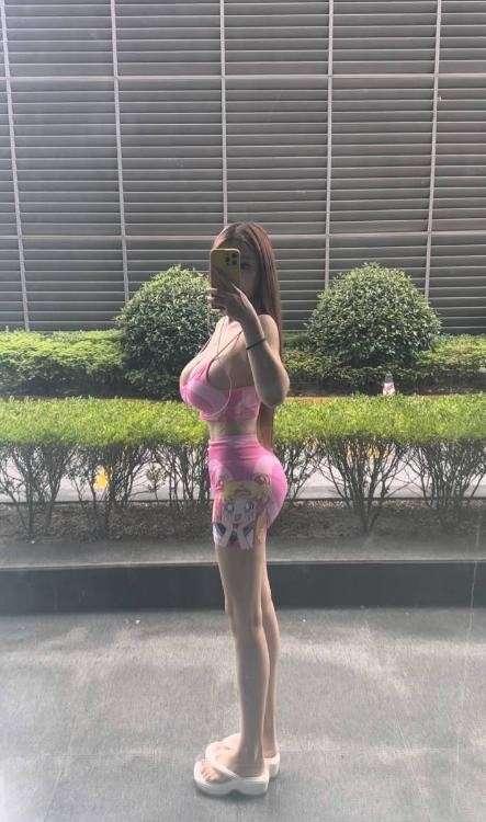 普陀巨乳翘臀长腿善朵
