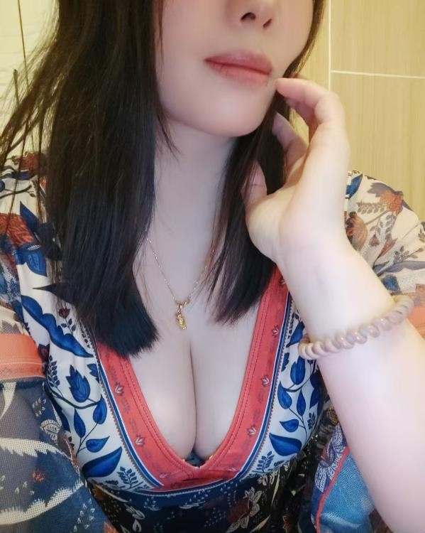 郫都区肥臀熟女