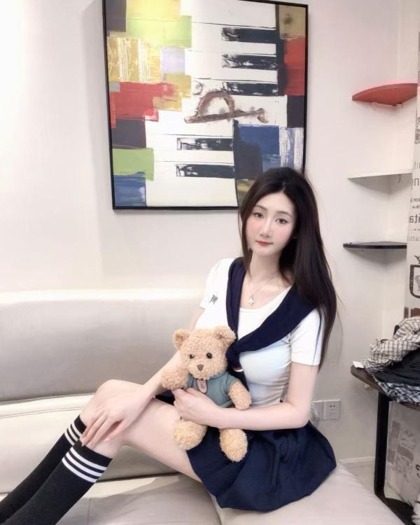 高挑长腿小晚