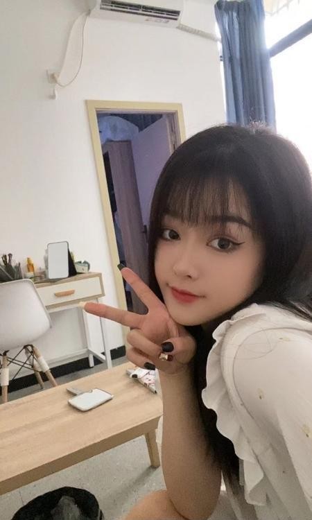 清纯细腰妙妙酱