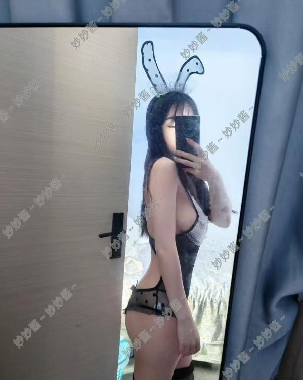 清纯细腰妙妙酱