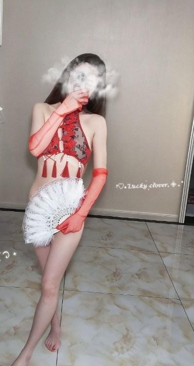 小娜的大白兔