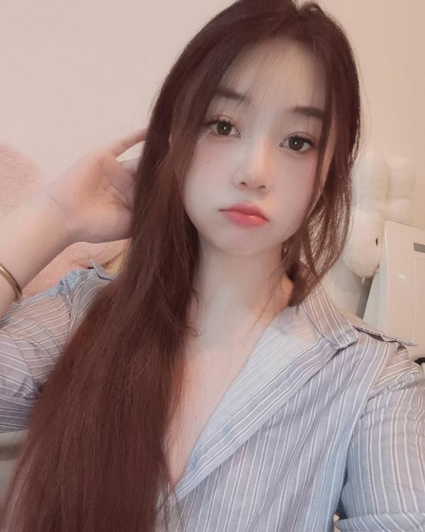 福田潮喷甜美嫩妹