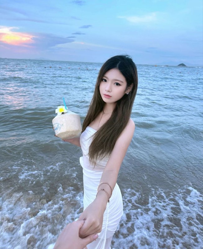 美女