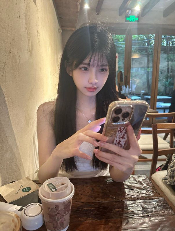 美女